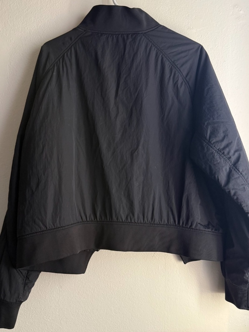 LULULEMON SHORT INSULATED BOMBER JACKET SIZE 12 - Picture 10 of 13